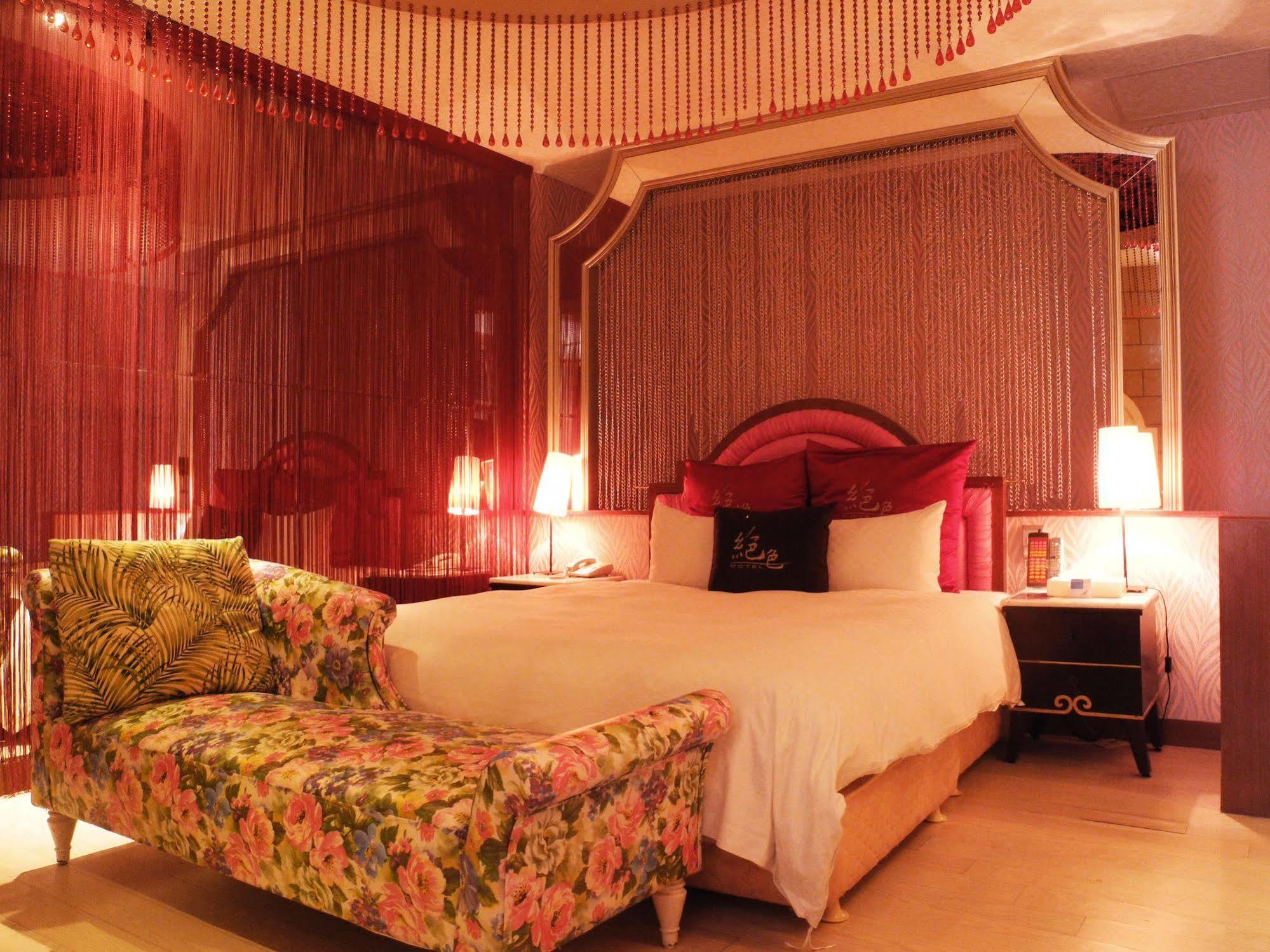 Color Motel Таоуан Екстериор снимка